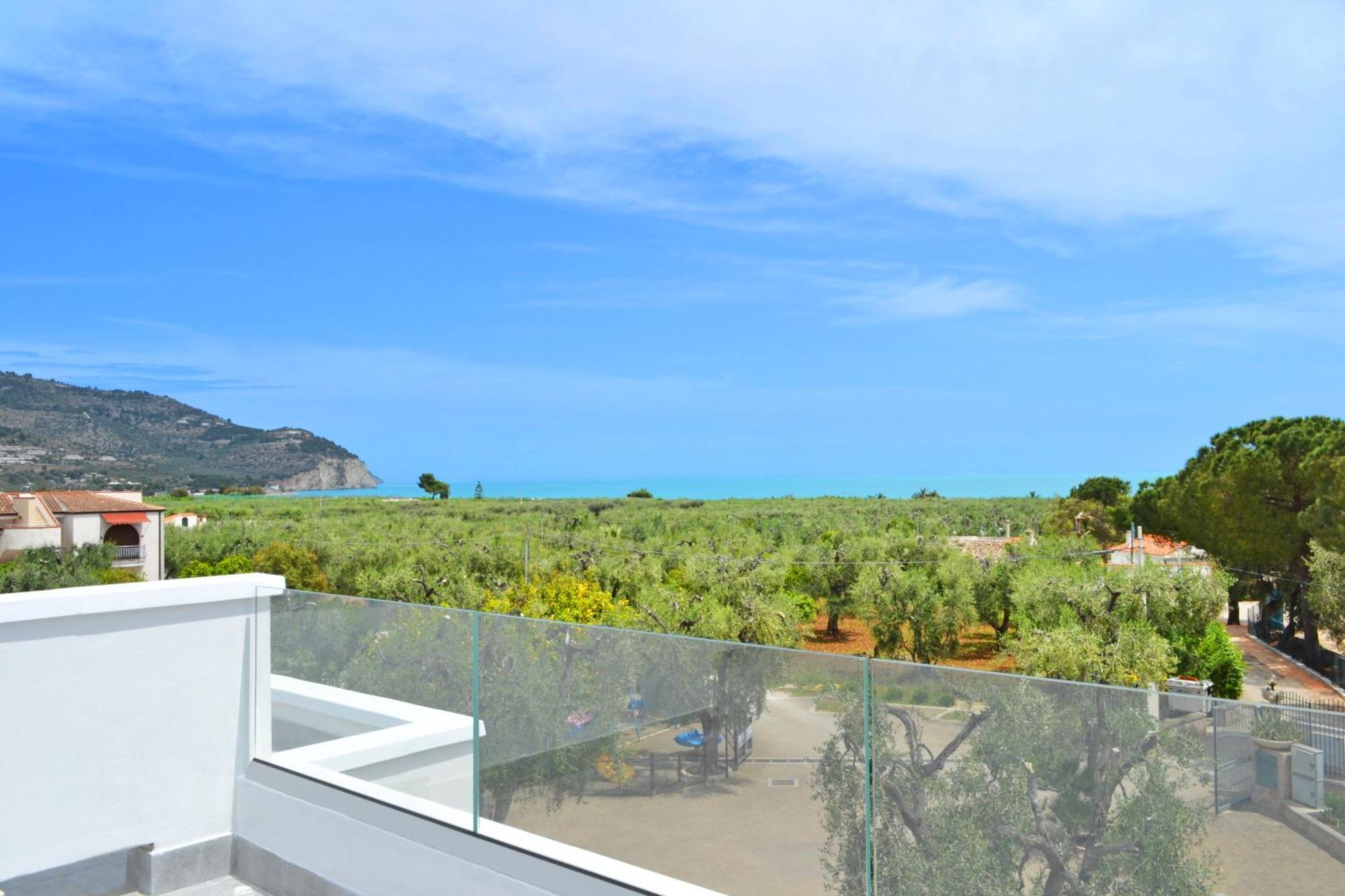 Hotel Residence Torre Del Porto Mattinata Exterior photo