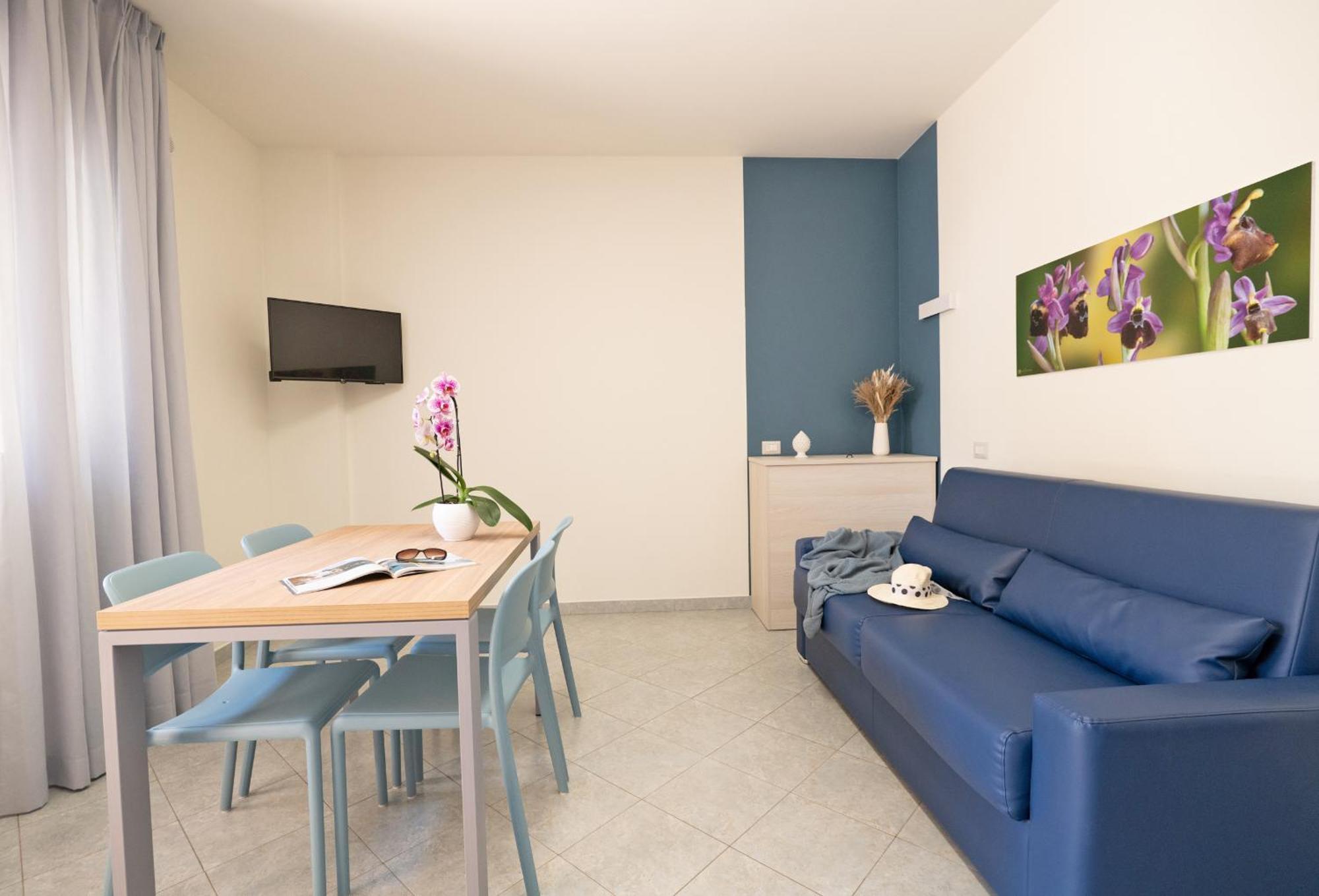 Hotel Residence Torre Del Porto Mattinata Room photo