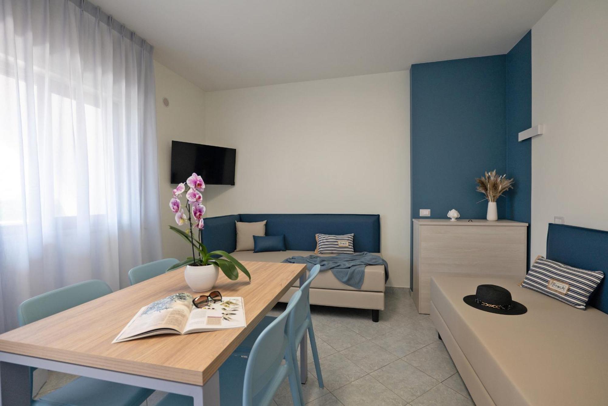 Hotel Residence Torre Del Porto Mattinata Room photo