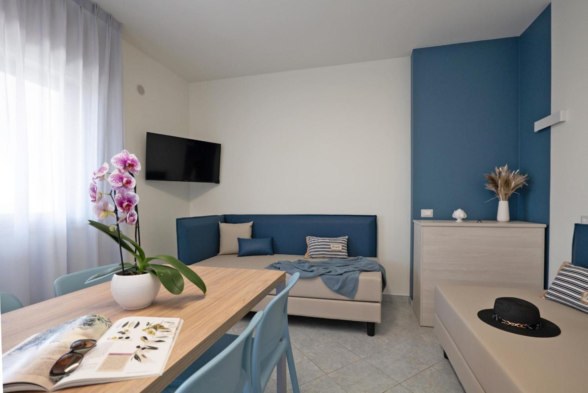 Hotel Residence Torre Del Porto Mattinata Room photo
