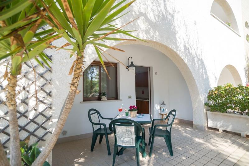 Hotel Residence Torre Del Porto Mattinata Exterior photo